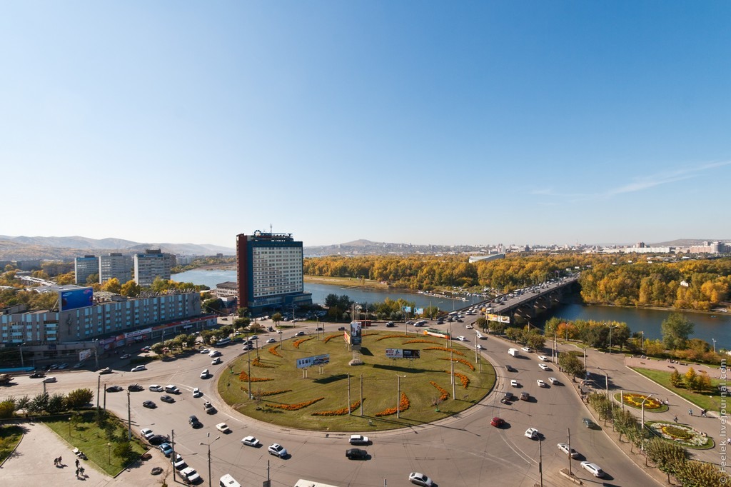 Предмостная площадь красноярск. Красноярск Предмостовая площадь. Берег Предмостной площади Красноярск. Свердловский район Красноярск. Красноярск правый берег Предмостная.